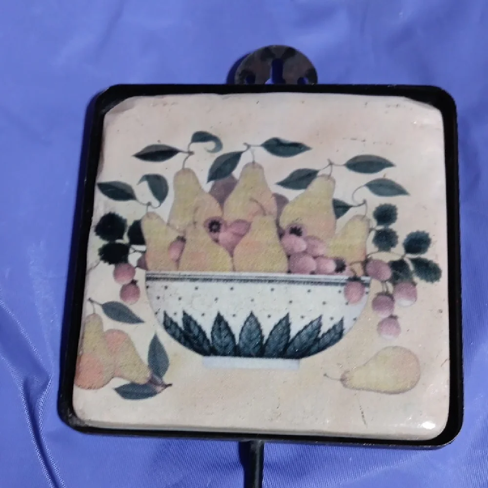 Elegant Fruit Design Wall Hooks